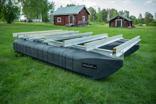Aufbau eines Ufloat System schwimmenden Floß
